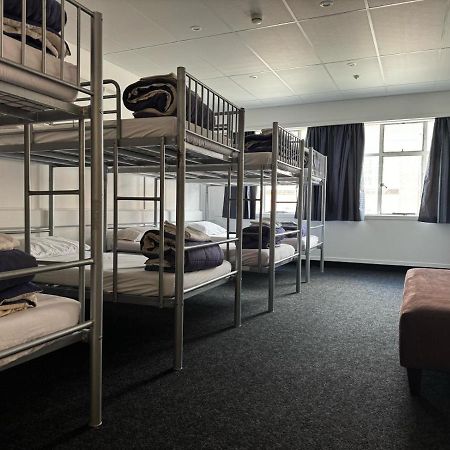 Hotel Waterloo & Backpackers Wellington Extérieur photo