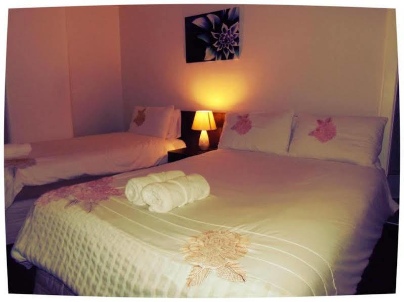 Hotel Waterloo & Backpackers Wellington Extérieur photo