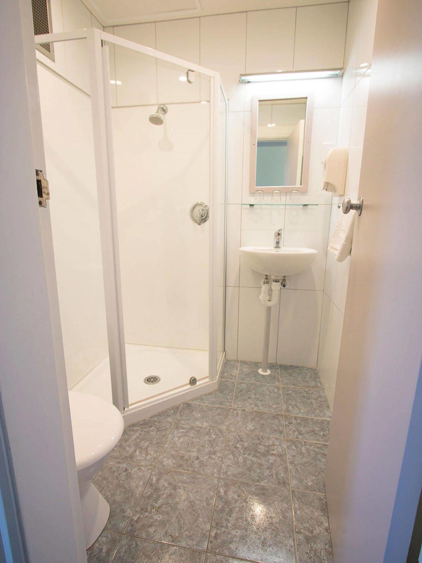 Hotel Waterloo & Backpackers Wellington Extérieur photo