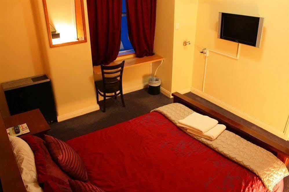 Hotel Waterloo & Backpackers Wellington Extérieur photo