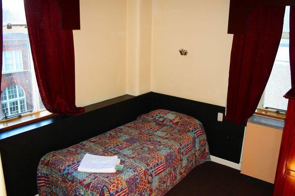 Hotel Waterloo & Backpackers Wellington Extérieur photo