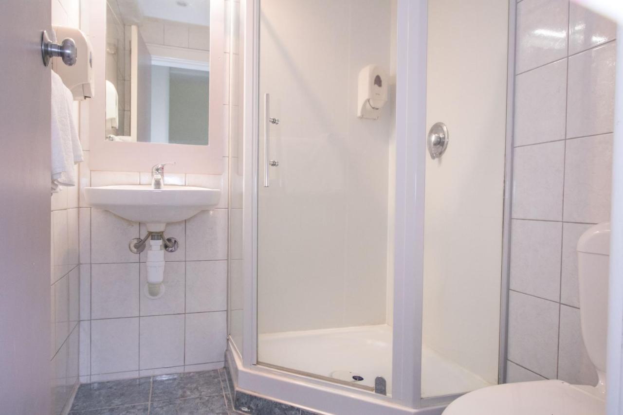 Hotel Waterloo & Backpackers Wellington Extérieur photo
